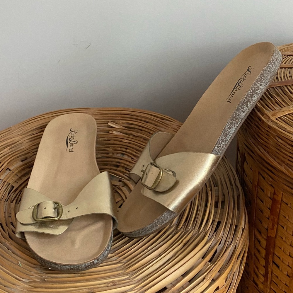 Lucky Brand Dollie Gold Strap Sandals Slides Flat Size 6